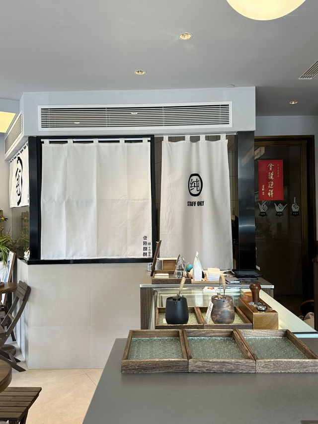 上海探店ෆ⃛ 布丁界的白月光 顏值與美味並存🍮