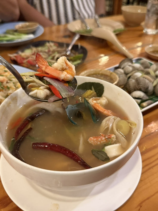 สายซีฟู้ดต้องห้ามพลาด! ร้านนี้เด็ดสมชื่อ