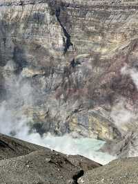 🌋 “지구의 심장을 눈앞에서 보다 – 아소산 나카다케 화구”
