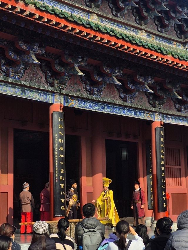 โชว์ตามรอยเปาบุ้นจิ้น — แฟนพันธุ์แท้ต้องมาศาลไคฟง