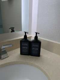 芝加哥機場旁轉機住宿！Sheraton Suites體驗