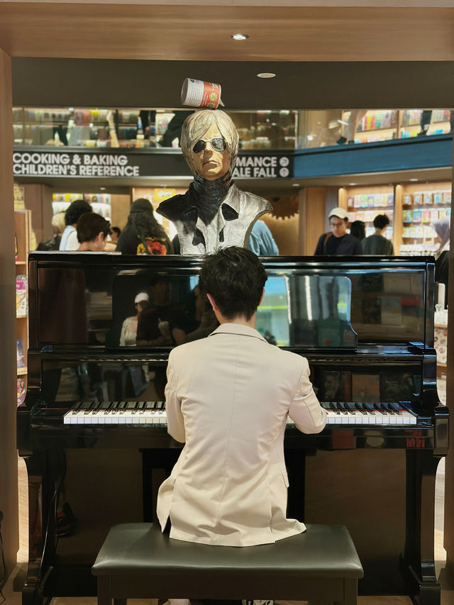 The Ultimate 24-Hour Library Vibes at BookXcess Sunway Square 📚✨