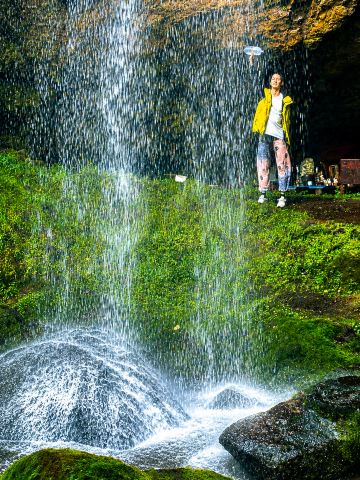 北海道・遠軽町】滝の裏側は別世界。洞窟のような秘境「山彦の滝