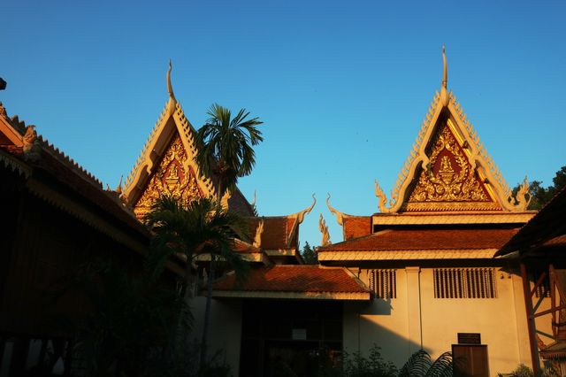 Discovering the Soul of Phnom Penh 🙏🌇