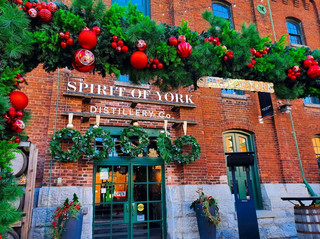 CHRISTMAS AT DISTILLERY VILLAGE, TORONTO, ONTARIO, CANADA