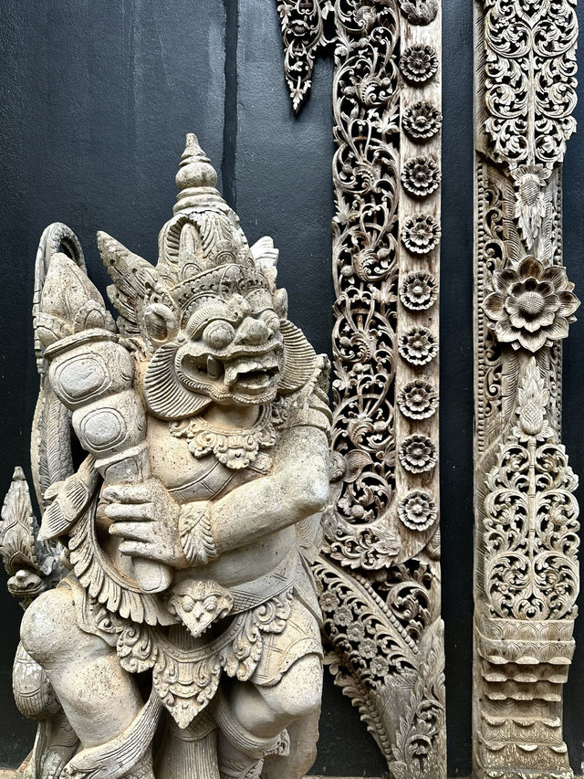📍 Baan Dam Museum, Chiang Rai, Thailand 🖤