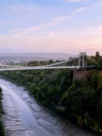 Bristol Bridge & Bristol Museum & Art Gallery – A Blend of History & Culture 🎨🏛️