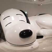 You can enjoy the whole worldview of Snoopy and others