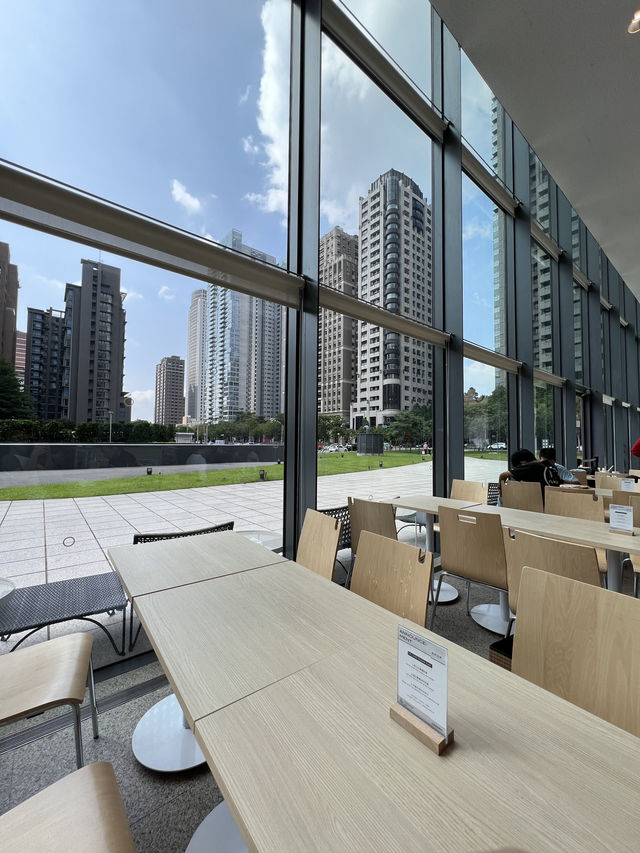 台中歌劇院超美超好拍！建築迷必訪的城市亮點