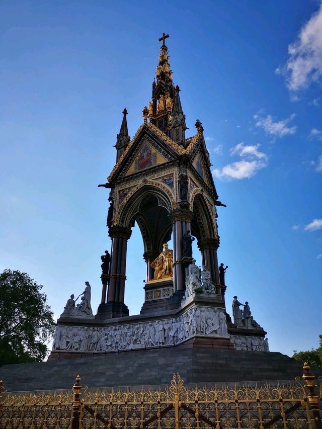 Exploring Hyde Park: Nature and History Combined