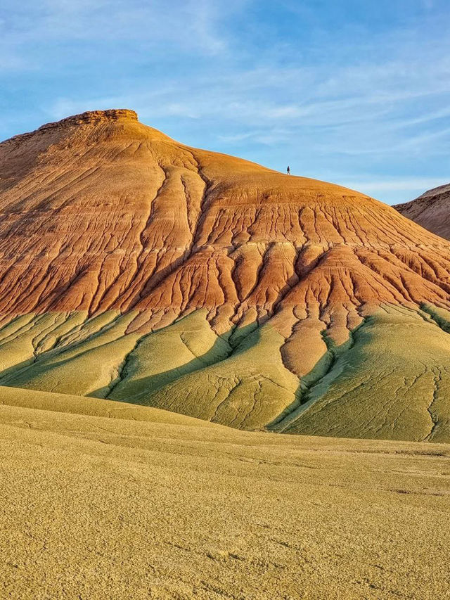 🌈 Colorful Mountains of Mangystau – Kazakhstan’s Mars-Scape Marvel