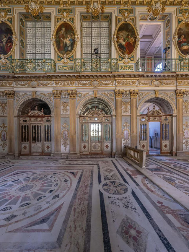 🏰 Château de Fontainebleau – Intimate Majesty Beyond Versailles