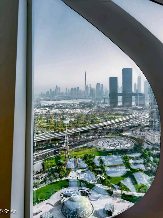 🏙 Dubai Frame: A Modern Icon Bridging Past and Future 🌟🇦🇪