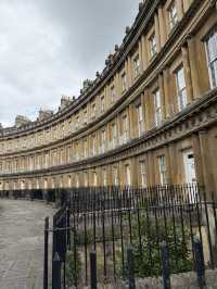 Discover Bath: A City of Roman Heritage and Georgian Elegance 🏛️