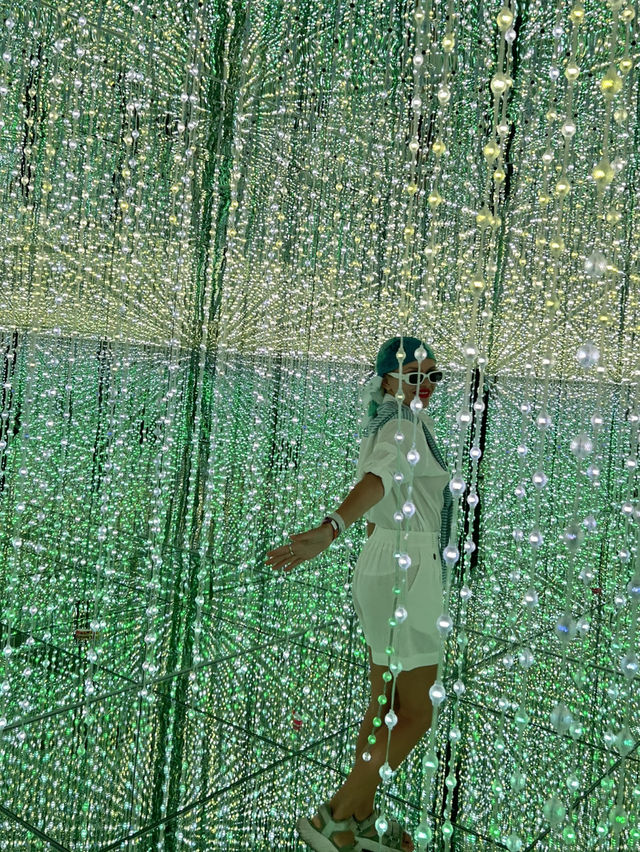 Meta Show in Ho Chi Minh: Where Van Gogh’s Paintings Come to Life