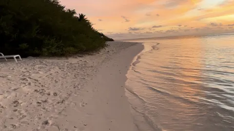 Sunset on Thinadhoo — traveler post in Thinadhoo