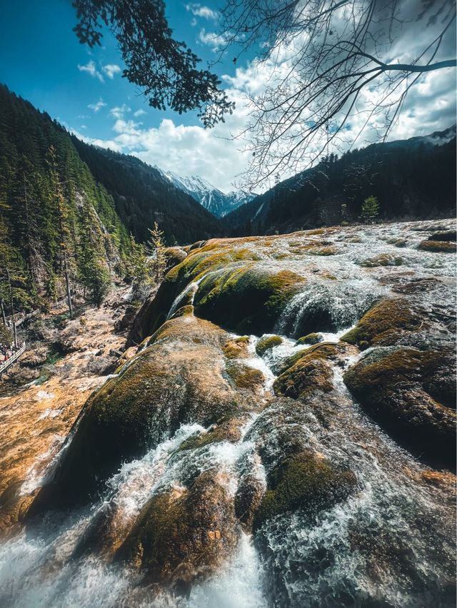 The bluest waters in the world are in China!