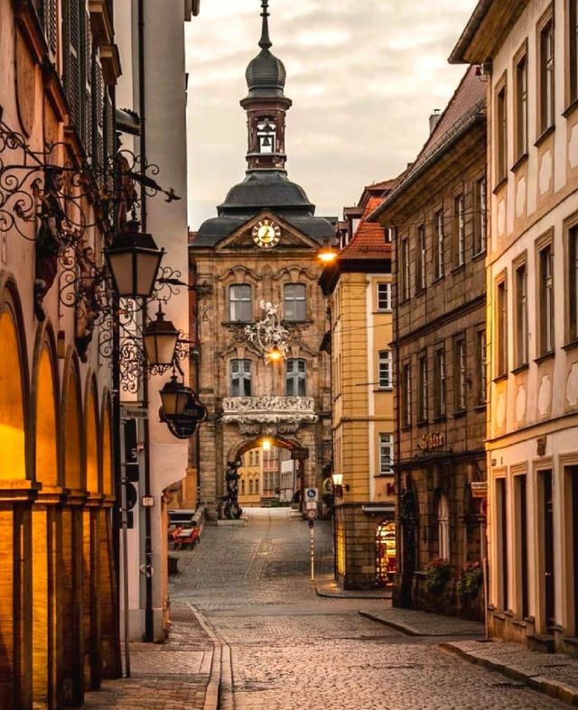 A water fairy tale town that has been precipitated for thousands of years | Bamberg, Germany