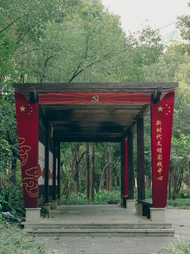閒著也是閒著，不如去趟鎮海樓極目遠眺，放鬆心情