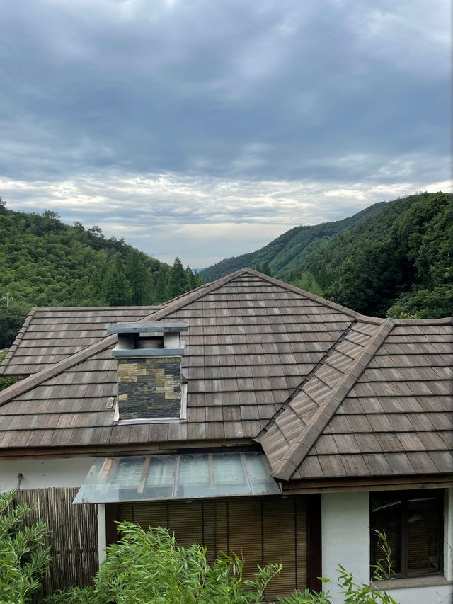 不是國外不是國外，雨天來也想要呆一整年