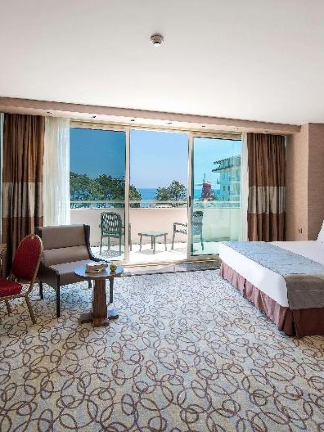 🌟 Kemer's Gem: Akra Kemer Hotel Highlights 🌴🏨