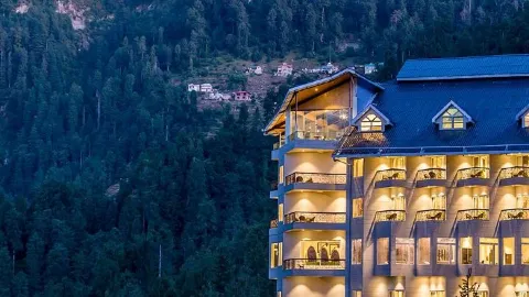 🌟✈️ 達爾豪西樂趣：舒適住宿和山景 🏔️🛌 — traveler post in 昌巴