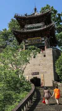 大學生窮遊攻略