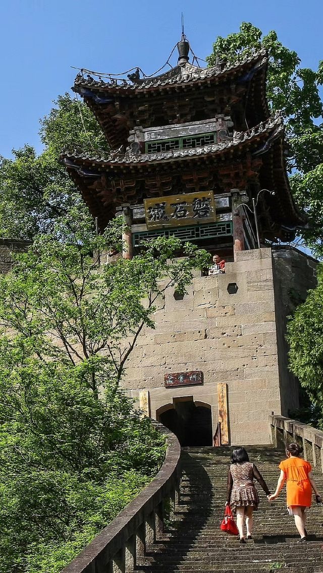 大學生窮遊攻略