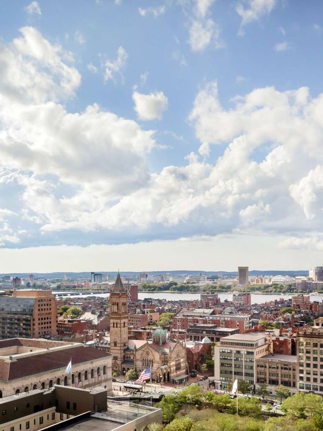 Boston's Best Beds & Bites 🏨✨🍴