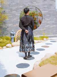 在深圳 穿國風服裝在國風酒店拍照 享養生早餐