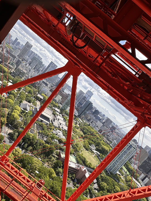 The Best Views of Tokyo From The Iconic Tokyo Tower 🗼 
