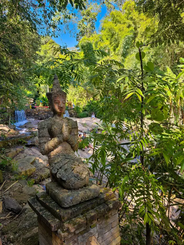 Autumn in Chiang Mai, Thailand: A stunning travel destination.