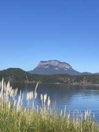 11月的瀘沽湖美如仙境，我想住在這裡不回家了