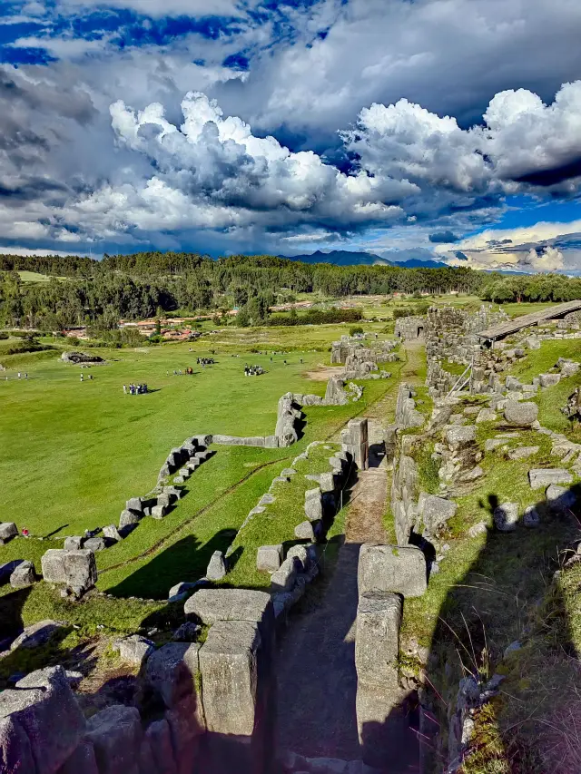 6-Day Peru Tour: Explore the Mysteries of South America in Winter