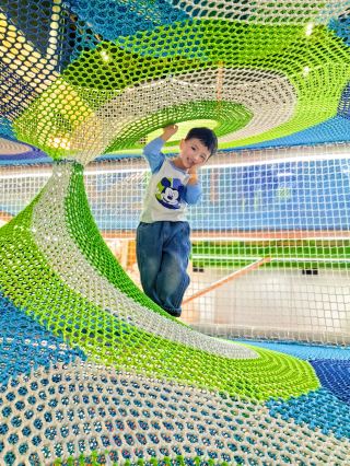 太好玩了百信新晉VR樂園 來了不想走～
