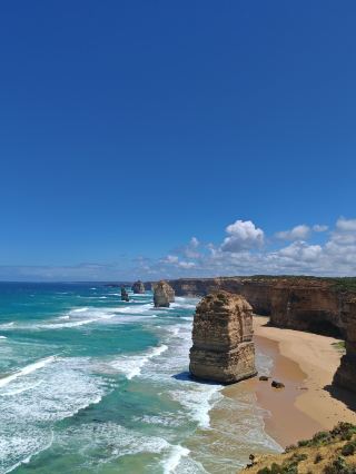 Melbourne Great Ocean Road Charter Tour Guide