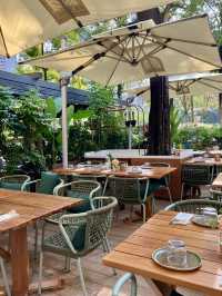Looking for a Green Oasis in a Concrete City?