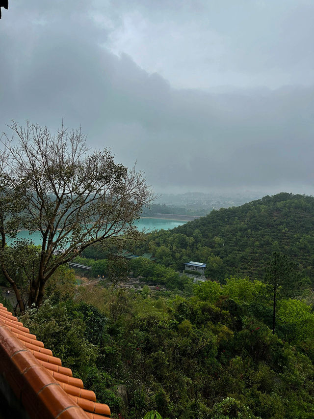 珠海金台寺：塵世之外的清淨梵境