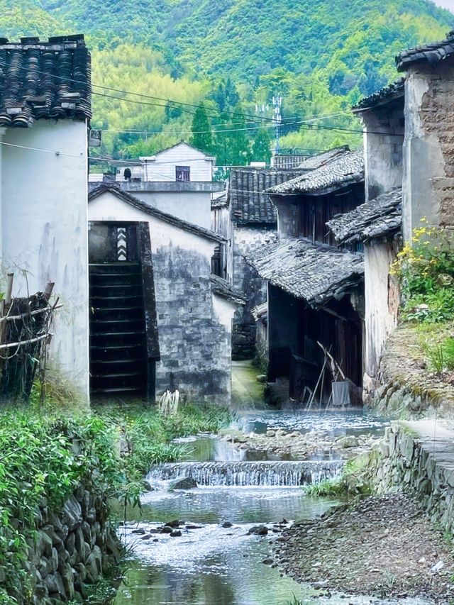 如世外桃源般的靜謐古村 · 千年古道