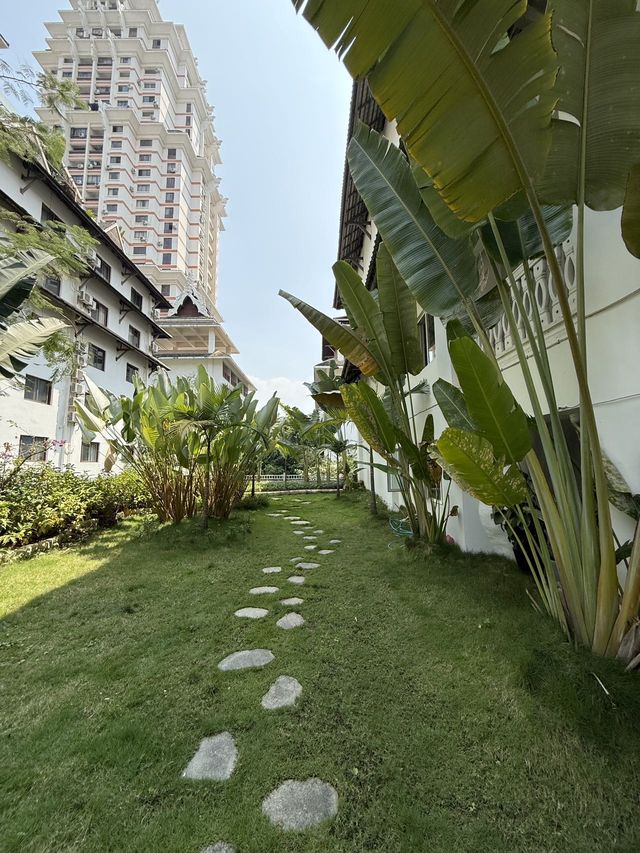 西雙版納度假必住！雲端泳池拍照好美