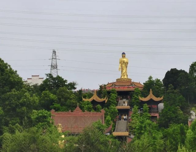 低調嘅百年古寺
