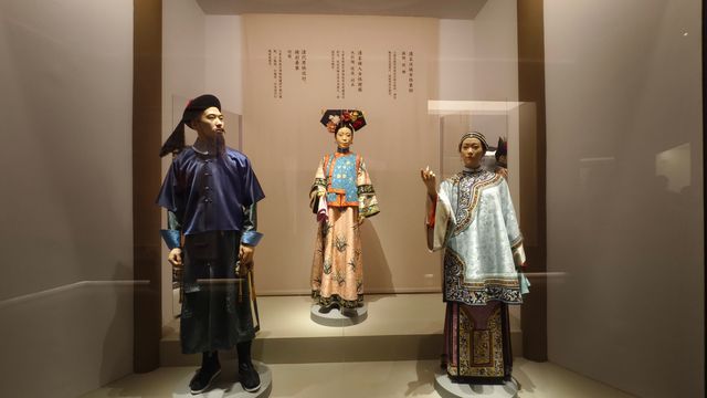 20250212   時空漫遊者：國博古代服飾展