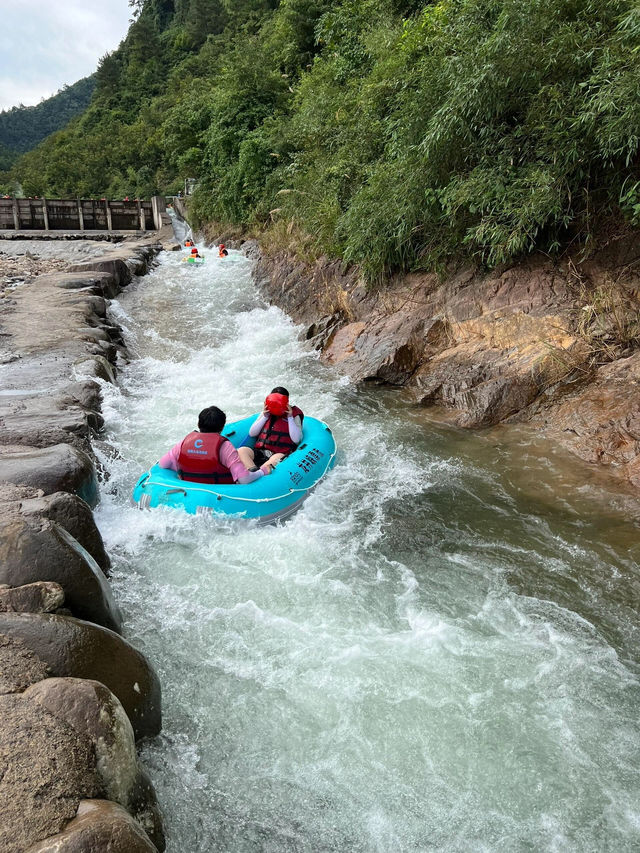 🌊杭州最刺激夏日漂流！懸崖玻璃+峽谷雙漂體驗，全程尖叫到失聲！