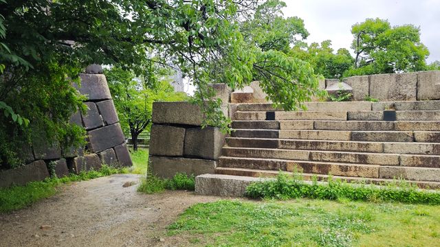 真係估唔到，落住小雨遊大阪城公園竟然咁浪漫