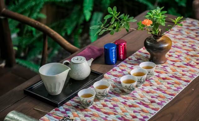 茶香滿武夷