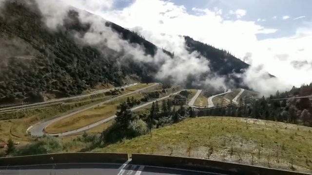 川西終極浪漫清單|將雪山、草原、星空都裝進夏天裡 川西終極浪漫清單|將雪山、草原、星空都裝進夏天裡