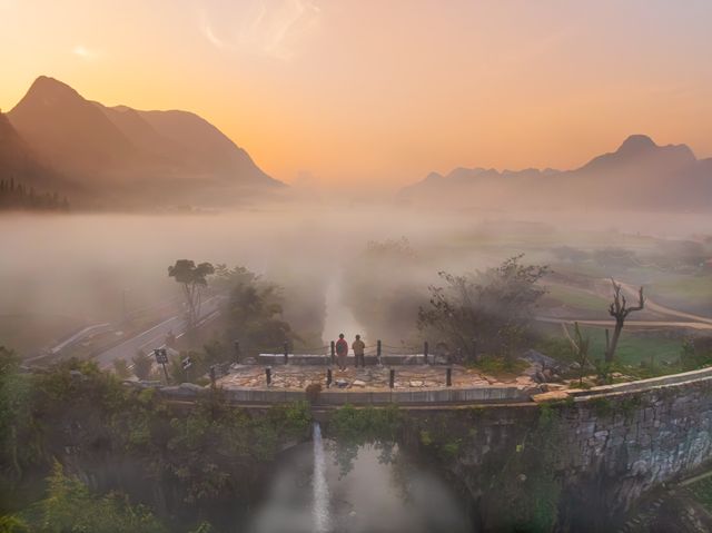 萬峰林平流霧觀賞攻略來啦! 萬峰林平流霧觀賞攻略來啦!