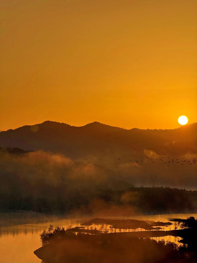 皖南川藏線核心住宿攻略:為什麼資深玩家都選擇在板橋村停留 皖南川藏線核心住宿攻略:為什麼資深玩家都選擇在板橋村停留