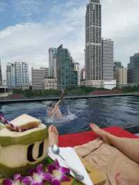 住曼谷素坤逸U酒店享悠閒假期