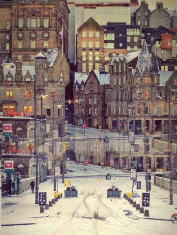 Winter is the perfect time to visit Edinburgh
